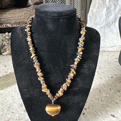 Natural Tiger's Eye Dragon Heart Stone Pendant Necklace for Protection Balance