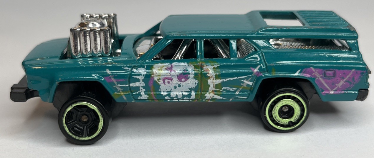 2016 Hot Wheels Cruise Bruiser -Loose - 1:64 Diecast Toy Car ~ GD