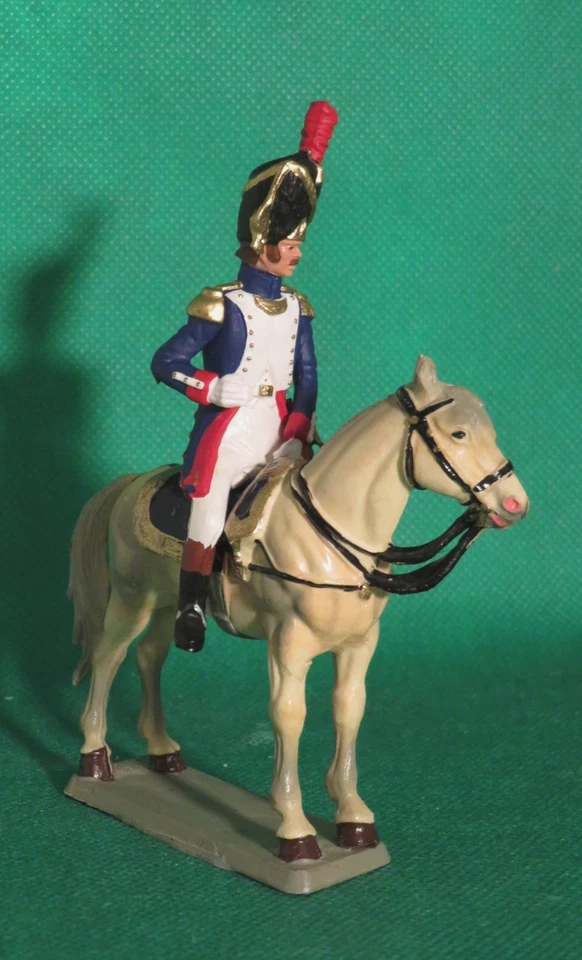 STARLUX EMPIRE PLASTIQUE : COLONEL A CHEVAL DES GRENADIERS A PIEDS DE LA GARDE - Photo 3/4