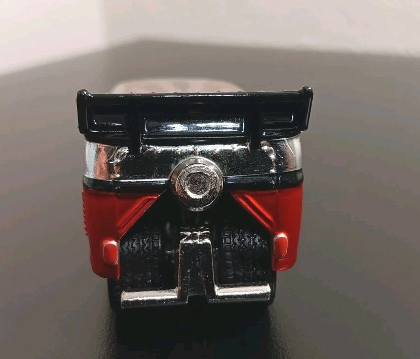 Autobús de arrastre VW Hot Wheels 2006 personalizado correo misterioso serie de autos #223 suelto Foto 2 de 4