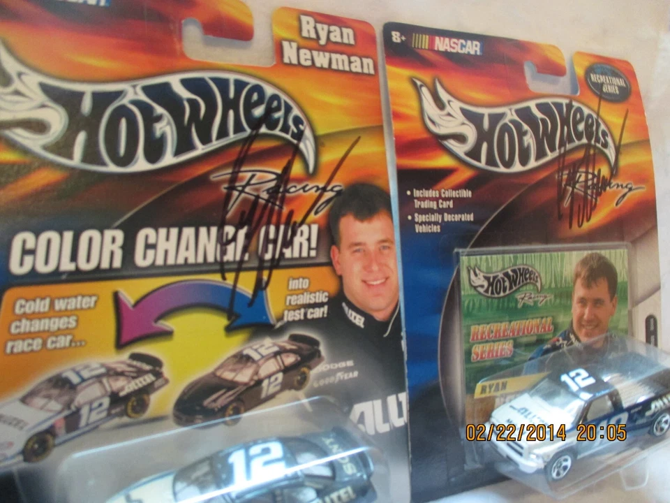 Camión Hot WheelS Ryan Newman 2003 2000 cambio de color #12 Dodge Nascar autografiado Foto 4 de 4