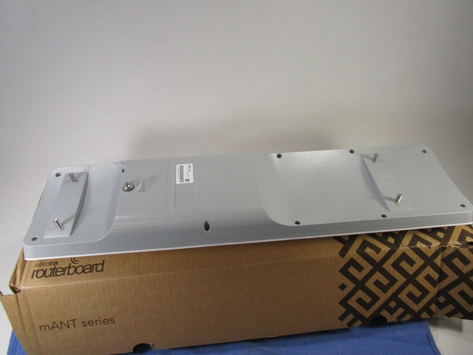 Picture 2 of 6