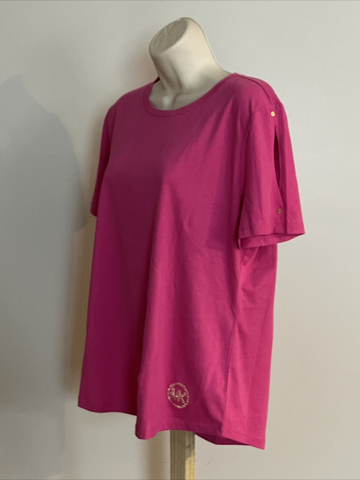 New! Michael Kors Women's L Gold MK Logo Cerise T Shirt Cold Shoulder thumbnail 6