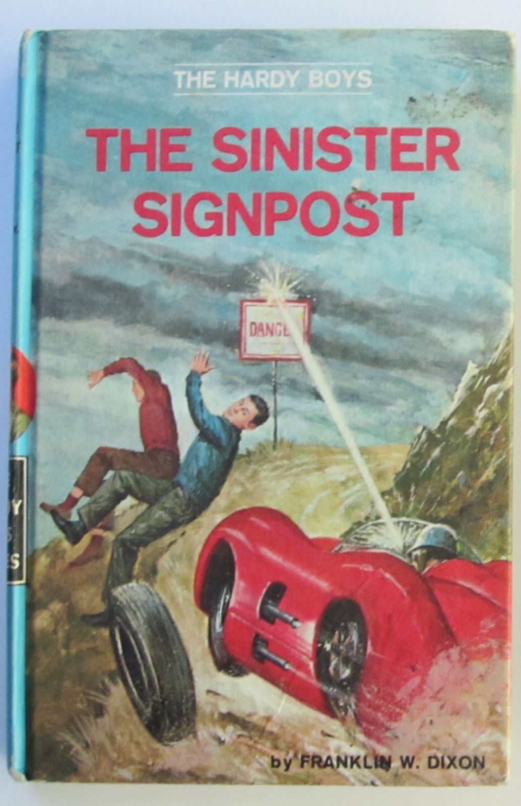 Hardy Boys The Sinister Signpost 1973 PRINTING Hardcover Book #15 Vintage 1970s