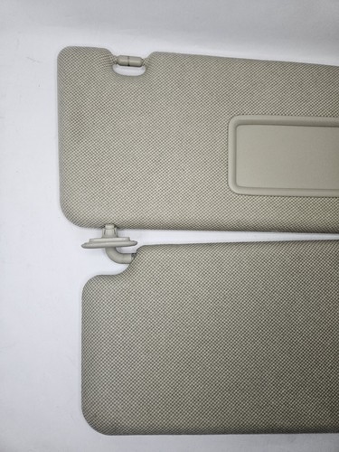 Par de parasoles Nissan Versa 2007-2012 beige tostado conductor pasajero OEM a cuadros - Imagen 4 de 8