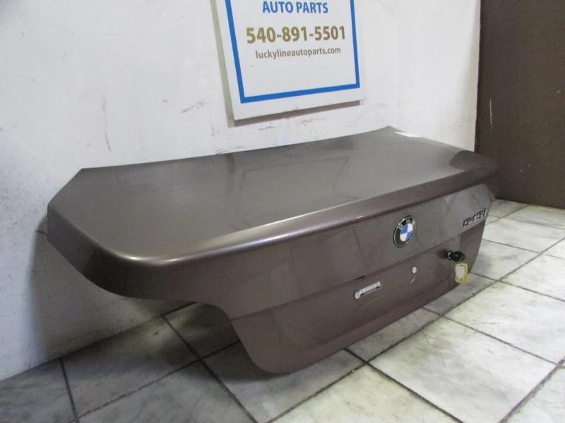 04 05 PUERTA TAPA MALETERO BMW 545I Foto 3 de 4