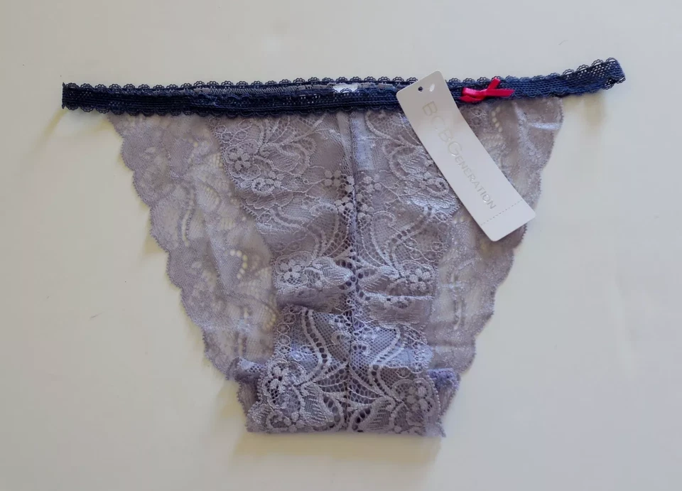 BCBGeneration Sandi The Beau Lace Bikini Size S New - Imagem 2 de 4