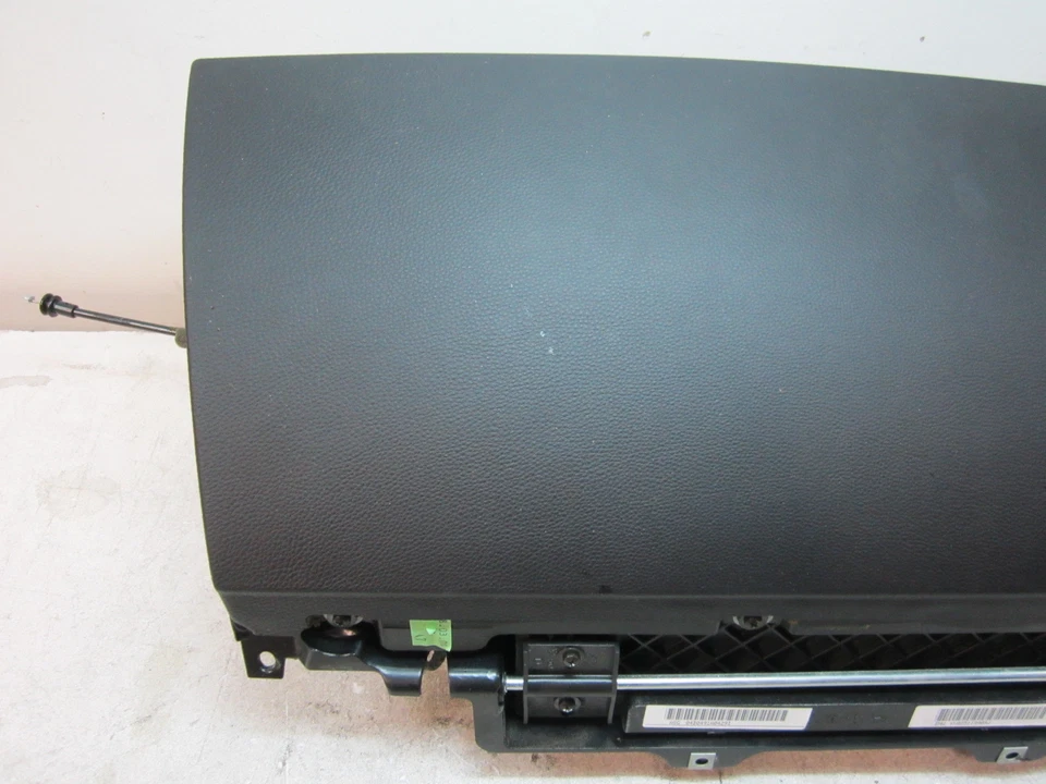 nn802267 BMW 745i 745Li 2002 2003 2004 2005 RH Passenger Knee Glove Box storage - Изображение 3 из 4