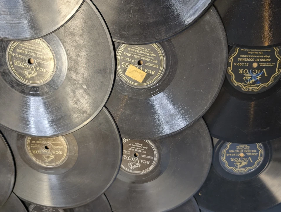 x63 RCA Victor BULK LOT 78 RPM Only Labels Vintage Music Collection Fox Trot #3 - Image 3 of 4