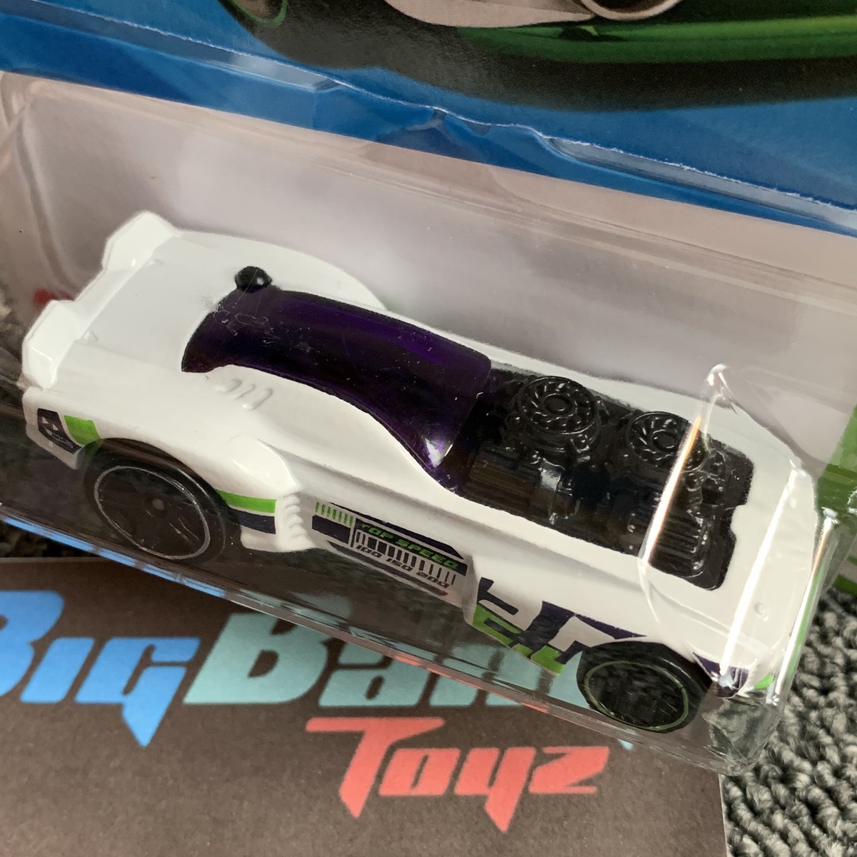 Hot Wheels Porsche 930、Rodger Dodger セット Hot Wheels Porsche 930、Rodger Dodger セット