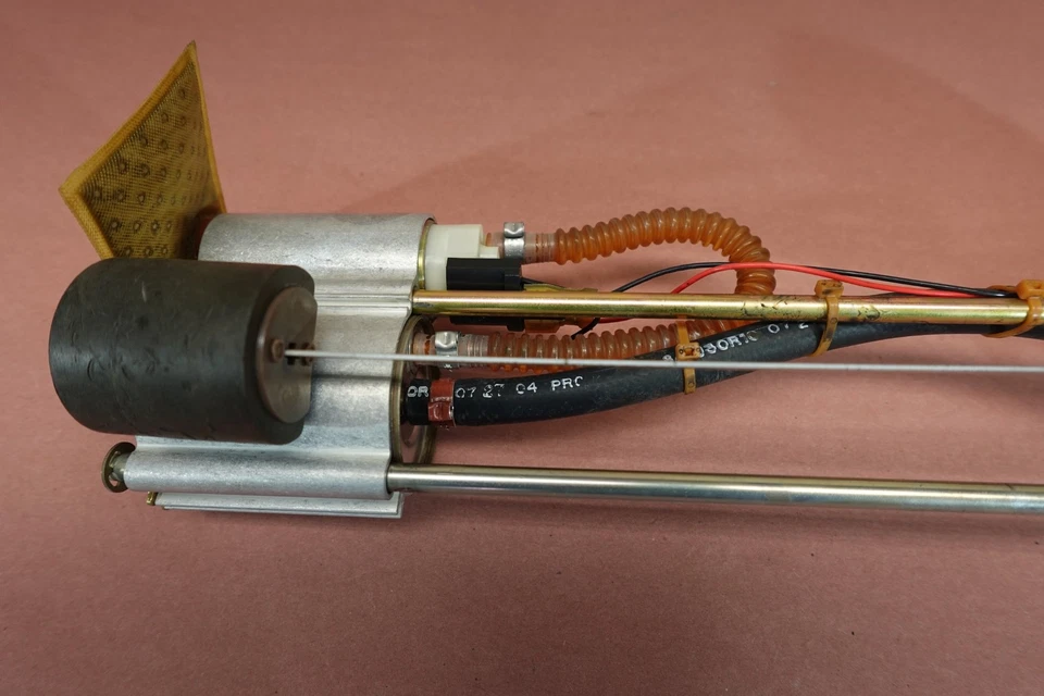 Harley-Davidson VRSCSE 2005-2006 V-Rod combustible gasolina bomba Foto 2 de 4