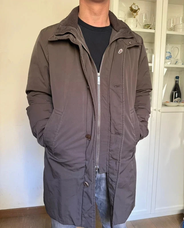 Moncler Vintage Piumino Lungo Marrone Uomo Autentica - Imbottito Caldo Elegante - Imagen 2 de 4