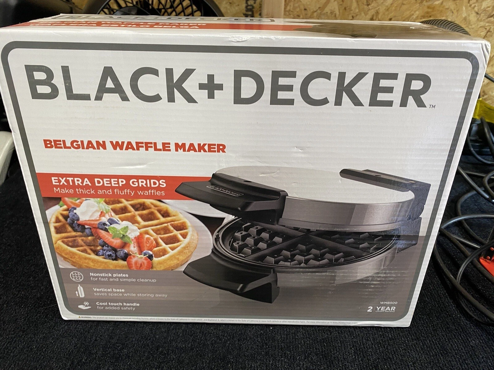 Black & Decker Belgian Waffle Maker Stainless Steel Non-Stick WMB500 NEW