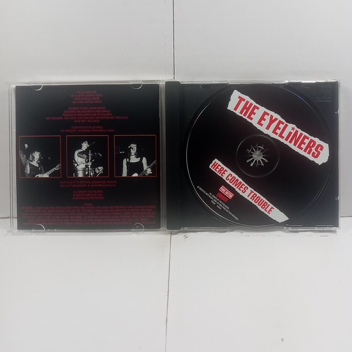 The Eyeliners – Here Comes Trouble, US 2000 Lookout! Records – LK244 The Eyeliners – Here Comes Trouble, US 2000 Lookout! Records – LK244