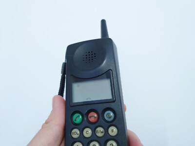 NEC 携帯電話 （レトロ) KN-1001 NEC JUWACKY KN-1001(レトロ) - メルカリ