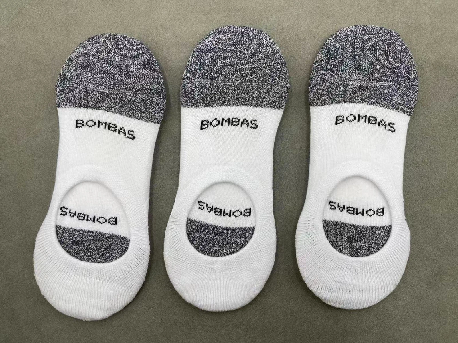 3 pairs Women's Marl Cushioned No Shows Socks Size Medium 8-10.5 white