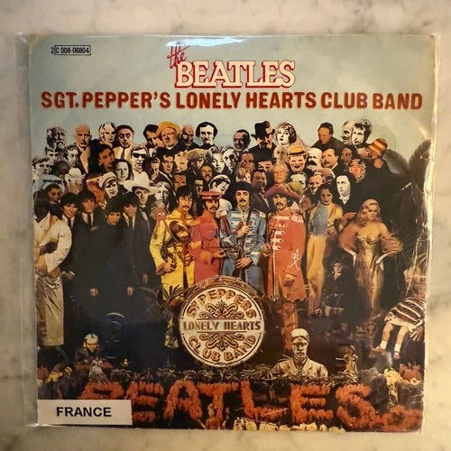 RC102 The Beatles ‘Sgt Peppers’ 7" Vinyl Record VG/VG+ French Pressing RARE