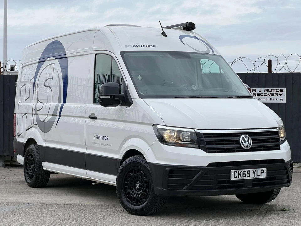 2020 Volkswagen Crafter HOLESHOT MOTORHOMES RACE VAN COMPACT PANEL VAN Diesel Ma - Image 2 of 4
