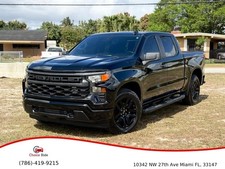 2025 Chevrolet Silverado 1500 Custom Pickup 4D 5 3/4 ft