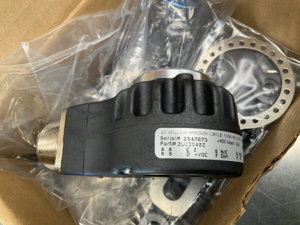 Red Lion ZUJ2048Z Thru Bore Encoder Tether Arm Mount - Image 3 of 4