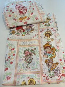 Vintage 1980s Strawberry Shortcake twin bedding sheet 2 pc set