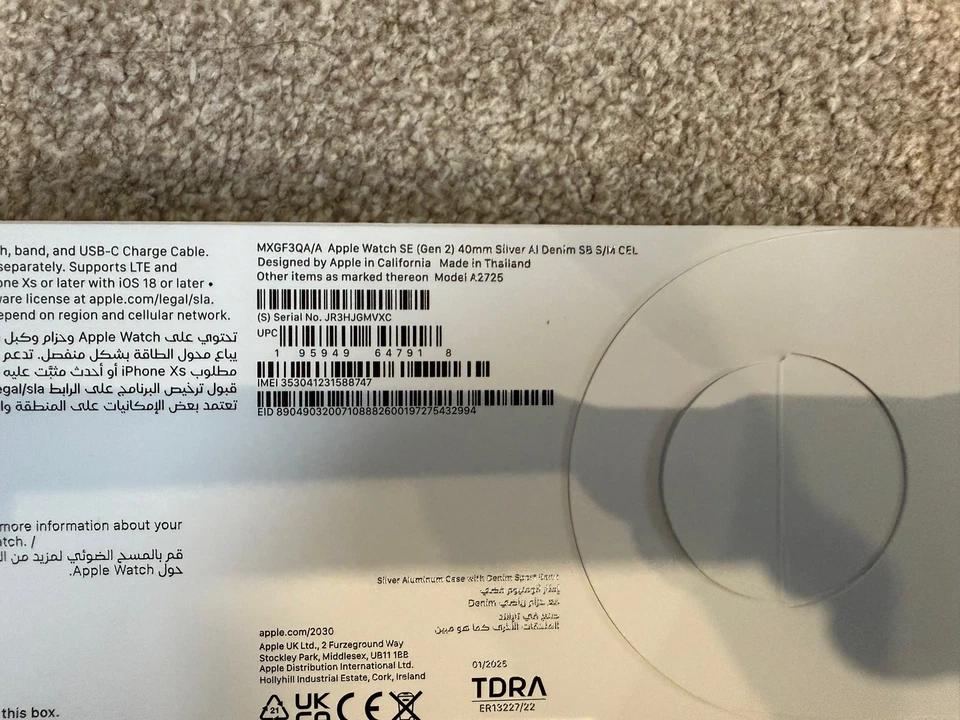 Apple Watch SE (Gen 2) 40 mm Waterproof Smart Watch GPS + Cellular (2024) Denim - Image 3 of 4