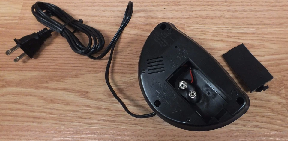 Equity (30007) Easy Set Small Black Alarm Clock w/ Snooze & Battery Backup *READ - Image 3 of 4