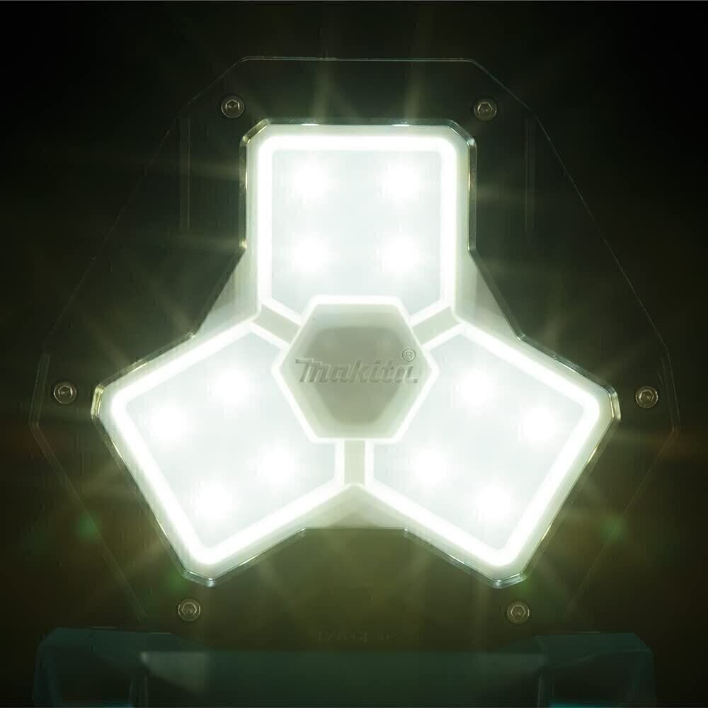 Makita DML813 18V LXT Lithium-Ion Cordless Tower Work Light Light Only