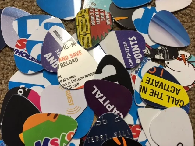 Recycled guitar picks deals