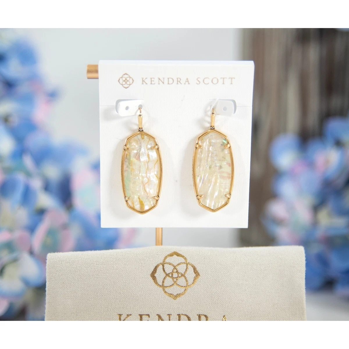Kendra scott white abalone earrings hotsell