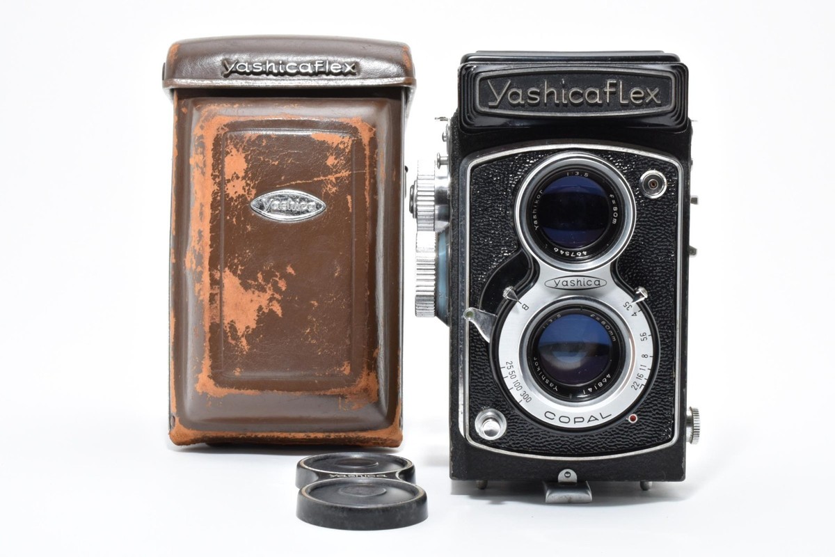 フィルムカメラ Yashicaflex TLR Camera 80mm F/3.5 #586 Near Mint-] Yashica Yashicaflex New A TLR Film Camera 80mm f/3.5 w