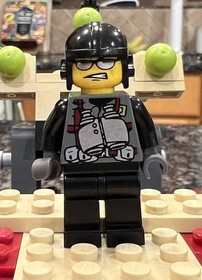 LEGO Dino Attack: Fire Hammer Vs. Mutant Lizards (7475)