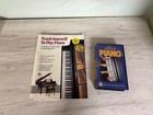 Yamaha 88 Key Electric Piano and Piano Bench with Learning Aids — photo 5