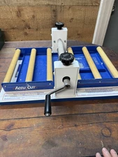 Accu-Cut Manual Shape & Letter Cutting Machine Foam Sign Cutter