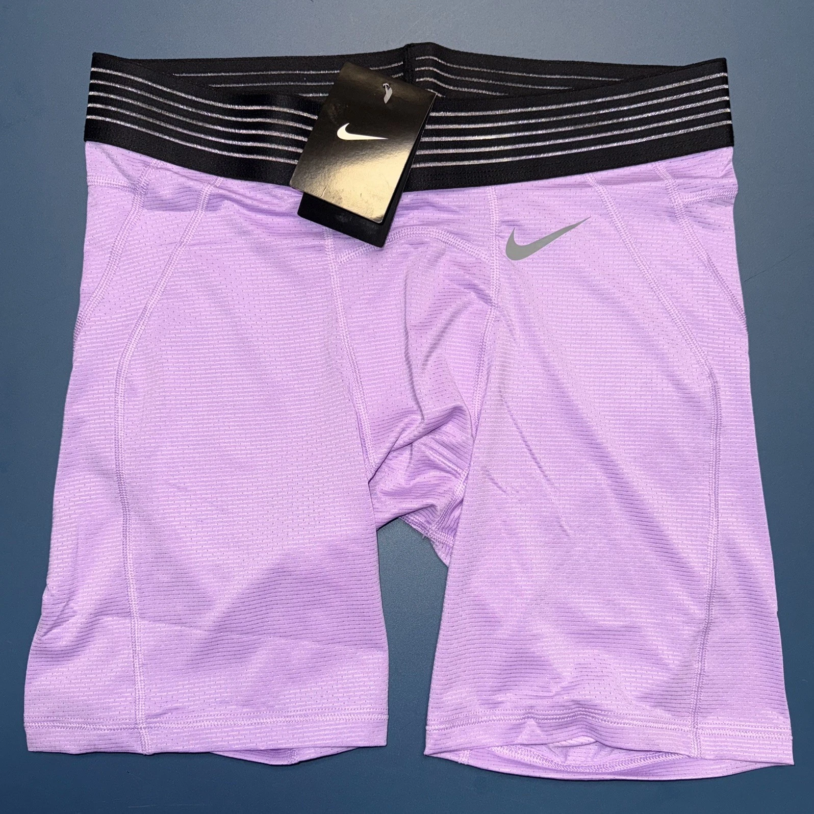 Nike Pro Men's Hypercool Base Layer Shorts Size L Large Gym Training Running new
Opens in a new wind