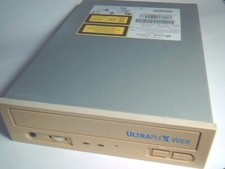 SCSI CDROM Plextor UltraPlex Wide PX-40TSUWi  68-pin READER