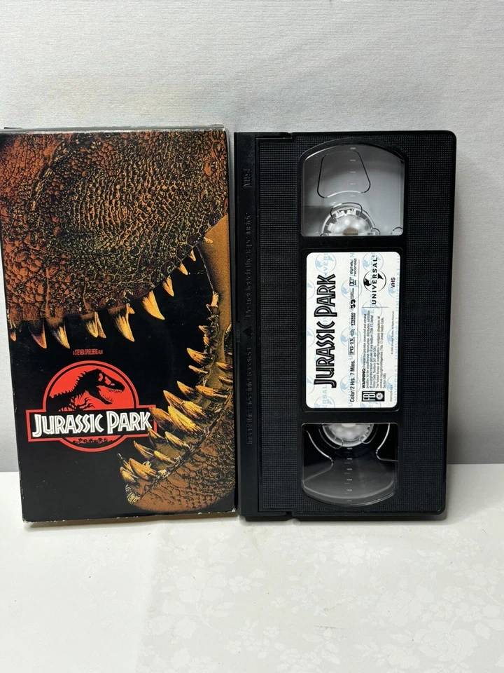 Jurassic Park (1993) VHS Tape – Steven Spielberg Dinosaur Adventure Classic - Image 3 of 4
