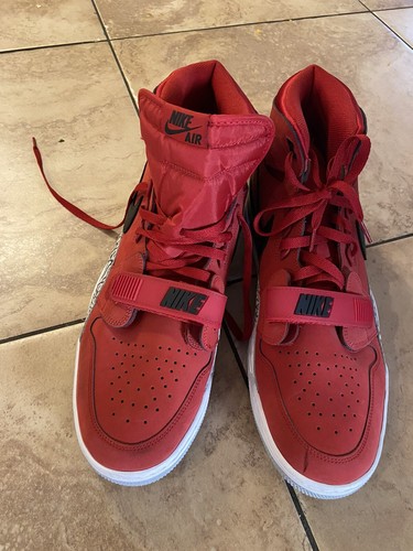 red air jordan basketball shoes