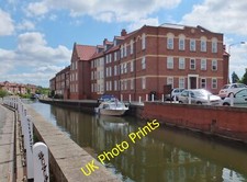 Photo 6x4 Beckside, Beverley, Yorkshire Minster Wharf, Beckside, apartmen c2015
