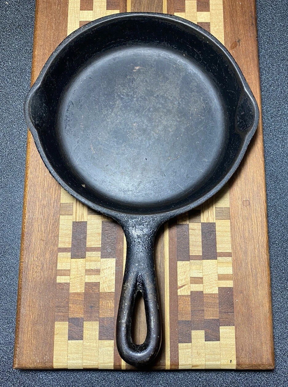Vintage Wagner Ware Sidney -O- 1053 No. 3 Cast Iron Skillet 6.5” Diameter