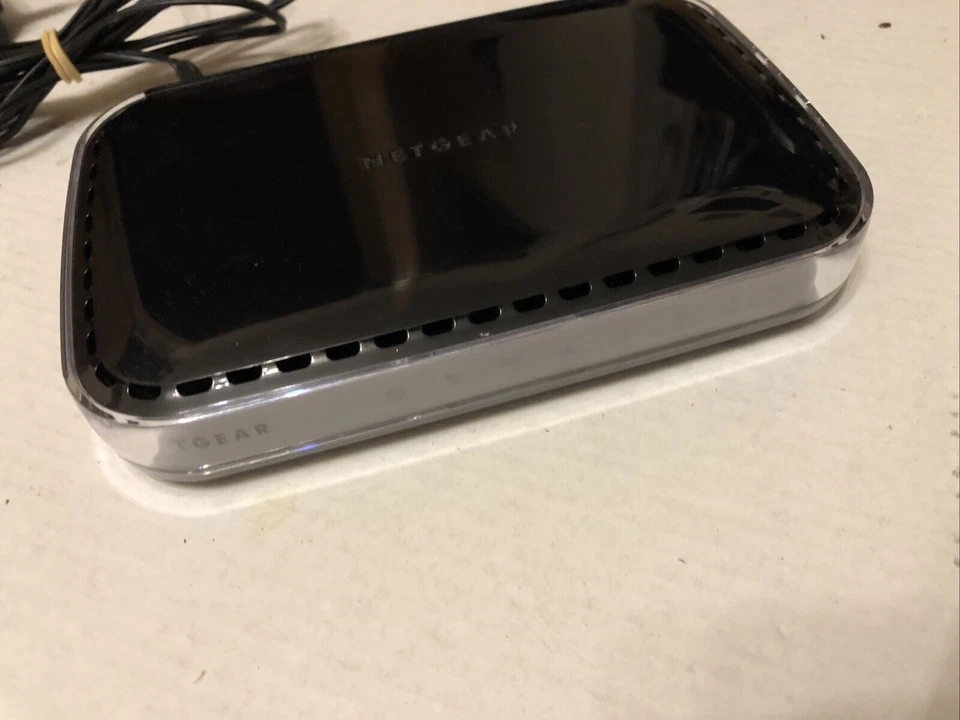 Netgear N150 Wireless Router WNR1000 v3; kann auch als Repeater verwendet werden