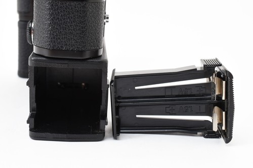 【Near Mint】Nikon F2 Photomic A Body w/Ai-s 28mm f/3.5 othes from Japan - Picture 13 of 14