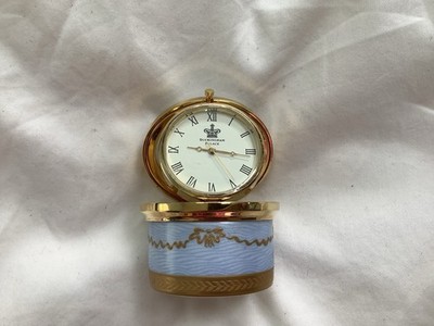 Buckingham Palace The Royal Collection Bone China Pillendose Umhang Neu