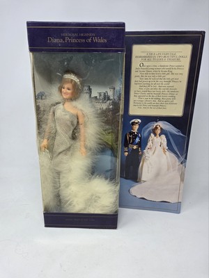 1982 Vintage Diana Her Royal Highness  Princess Of Wales Wedding Dress Doll New