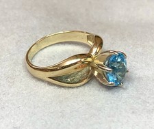 Estate Vtg 14Kt Yellow Gold 1ct Solitaire Swiss Blue Topaz Ring Sz 6 /b