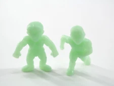 Wrestlers Figure lot of 2 Vending Machine m.u.s.c.l.e Wrestlers 2 Inch Figures