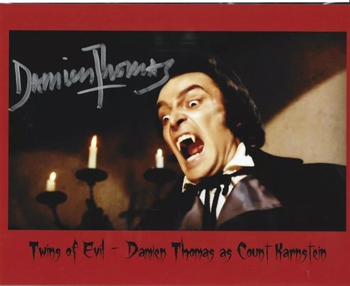 Damien Thomas persönlich signed 10" x 8" Foto - Graf Karstein - Twins of Evil