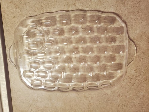 Vtg FEDERAL GLASS CO. 5 Piece Set YORKTOWN Design Snack Trays (no cups) - Picture 3 of 5