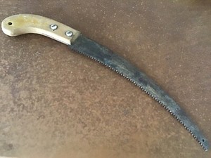 Wooden Handled Pruning Saw ~ Gardening / Lawn work ~ 14 inch Blade