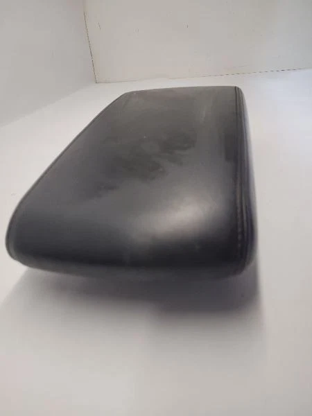 08-10 CARGADOR DODGE SXT CONSOLA CENTRAL BRAZO TAPA RESTER CUERO NEGRO Foto 3 de 4